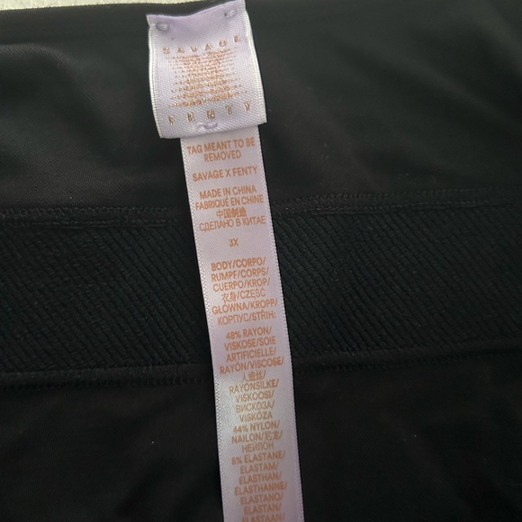 Savage x Fenty black bodysuit. Snap bottom closure. Rainbow logo size 3xl - Picture 4 of 5